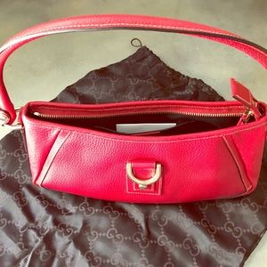 Red Gucci hand bag